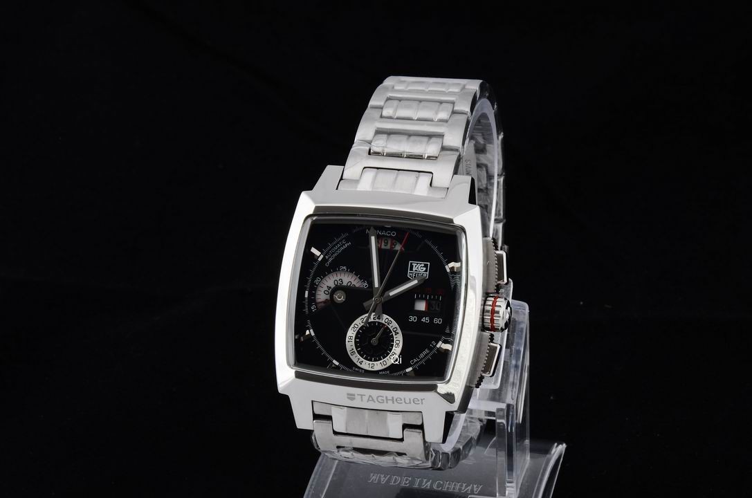 TAG Heuer Watch 696